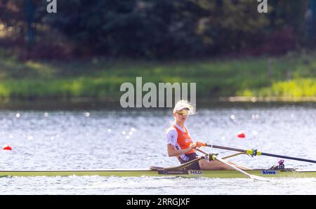 BELGRAD - 08/09/2023, BELGRAD - Karolien Florijn im Halbfinale im Einzelskiff am sechsten Tag der Ruderweltmeisterschaft in der serbischen Hauptstadt Belgrad. ANP IRIS VAN DEN BROEK netherlands Out - belgium Out Credit: ANP/Alamy Live News Stockfoto