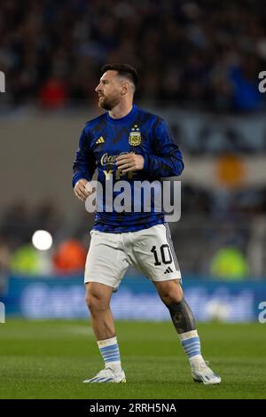 Buenos Aires, Argentinien. September 2023. BUENOS AIRES, ARGENTINIEN - 7. SEPTEMBER: Lionel Messi aus Argentinien erwärmt sich vor dem Qualifikationsspiel zur FIFA-Weltmeisterschaft 2026 zwischen Argentinien und Ecuador im Estadio Más Monumental Antonio Vespucio Liberti am 7. September 2023 in Buenos Aires, Argentinien. (Foto: Florencia Tan Jun/Pximages) Credit: PX Images/Alamy Live News Stockfoto