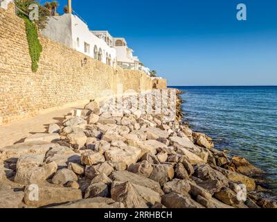 Strand vor der Medina von Hammamet, Tunesien Stockfoto