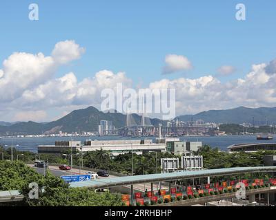 220624 -- HONGKONG, 24. Juni 2022 -- Foto aufgenommen am 23. Juni 2022 zeigt den Blick auf den Victoria Harbor in Hongkong, Südchina. In diesem Jahr jährt sich die Rückkehr Hongkongs ins Mutterland zum 25. Mal. HKSAR 25 INA-HONG KONG-RÜCKKEHR INS MUTTERLAND-25. JAHRESTAG-STADTBLICK CN WUXXIAOCHU PUBLICATIONXNOTXINXCHN Stockfoto