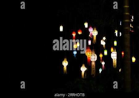 Nachtlaternen in Sukhothai, Thailand Stockfoto