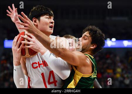 220630 -- MELBOURNE, 30. Juni 2022 -- Wang Zhelin L of China tritt während eines Gruppenspiels zwischen Australien und China der FIBA World Cup Asian Qualifiers in Melbourne, Australien, am 30. Juni 2022 an. Foto: /Xinhua SPAUSTRALIA-MELBOURNE-BASKETBALL-FIBA WORLD CUP-ASIAN QUALIFIERS-aus VS CHN BaixXue PUBLICATIONxNOTxINxCHN Stockfoto