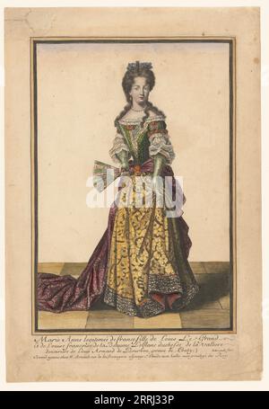 Marie Anne L&#xe9;gitim&#xe9;e de France, Fille de Louis Le Grand, c.1685. Goldenes Kleid mit rotem Rock und Zug, Fächern in der rechten Hand, Haaren in Korkenzieherlocken. Marie Anne de Bourbon war die älteste legitimierte und bevorzugte Tochter von König Ludwig XIV. Von Frankreich und seiner Geliebten Louise de La Valli&#xe8;re. Stockfoto