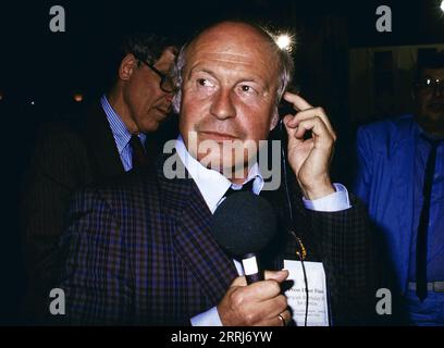 Dieter Kronzucker, deutscher Journalist, Fernsehmoderator und Publizist, bei der American Birthday Party for Berlin, Deutschland 1987. Stockfoto
