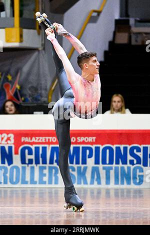 Ponte di Legno, Italien. 7. September 2023, Alessandro LIBERATORE (ITA), während des Senior Men Short Program, bei der Artistic Skating Europameisterschaft 2023 in Palasport Ponte di Legno, am 7. September 2023 in Ponte di Legno, Italien. Quelle: Raniero Corbelletti/AFLO/Alamy Live News Stockfoto