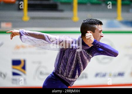 Ponte di Legno, Italien. 7. September 2023, Kilian GOMIS SANCHEZ (ESP), während des Senior Men Short Program, bei der Kunstschuhlaufen-Europameisterschaft 2023 in Palasport Ponte di Legno, am 7. September 2023 in Ponte di Legno, Italien. Quelle: Raniero Corbelletti/AFLO/Alamy Live News Stockfoto