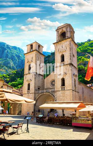 Kirche des Heiligen Tryphon in der Altstadt von Kotor. Montenegro Stockfoto