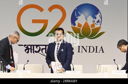 New Delhi, Indien. September 2023. NEW DELHI, INDIEN - 8. SEPTEMBER: Die G20 Sherpa Amitabh Kant während der Pressekonferenz im International Media Center (IMC), Pragati Maidan am Vorabend des zweitägigen G20-Gipfels am 8. September 2023 in Neu-Delhi, Indien. Amitabh Kant sagte vor dem G20-Gipfel, der am 9. September beginnt, auf einer gemeinsamen Pressekonferenz, dass grüne Entwicklung, Klimaschutz und Klimafinanzierung ebenfalls zu den Prioritäten Indiens gehören. (Foto: Sanjeev Verma/Hindustan Times/SIPA USA) Credit: SIPA USA/Alamy Live News Stockfoto