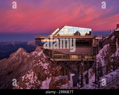 Sommerabend auf der Zugspitze, Stockfoto