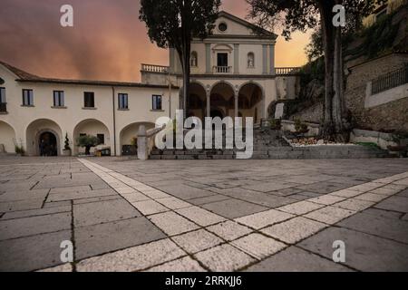 Das Heiligtum von San Gerardo Maiella, wunderschöne Kirche in Salerno, Kampanien, Salerno, Italien Stockfoto