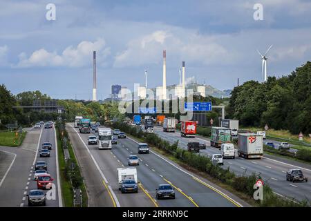 Rush Hour auf der Autobahn A2, Bottrop, Ruhrgebiet, Nordrhein-Westfalen, Deutschland Stockfoto