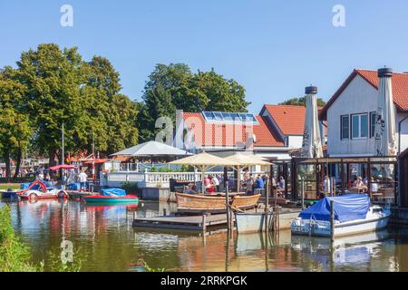 Promenade am Steinhuder Meer, Steinhude, Wunstorf, Niedersachsen, Deutschland, Europa Stockfoto