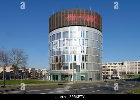 Medienturm der Funke Medien Gruppe am Berliner Platz im Zentrum von Essen, Essen (Ruhr), Ruhrgebiet, Nordrhein-Westfalen, Deutschland Stockfoto