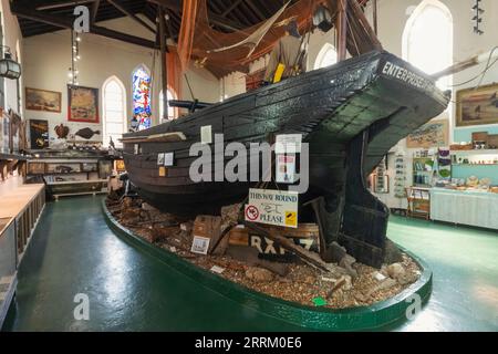 England, Sussex, East Sussex, Hastings, Die Altstadt, das Stade, das Fishermens Museum, Ausstellung des historischen Fischerbootes Stockfoto