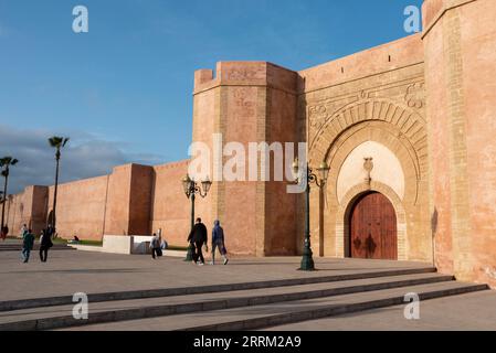 Großes mittelalterliches Stadttor, das Bab el in der Medina von Rabat, Marokko hatte Stockfoto