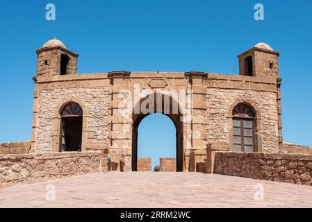 Die Bastion von Essaouira mit ihren mittelalterlichen Bronzekanonen, Marokko Stockfoto