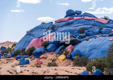 Berühmte bemalte Felsen im Tafraoute-Tal im Süden Marokkos Stockfoto