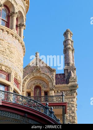 Vertikal: Detail des Bishop's Palace, Galveston Island, Texas. Stockfoto