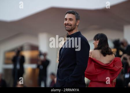 Venedig, Italien. September 2023. VENEDIG, ITALIEN - 7. SEPTEMBER: Raoul Bova besucht einen roten Teppich für den Film ''Lubo'' beim 80. Internationalen Filmfestival von Venedig am 7. SEPTEMBER 2023 in Venedig, Italien. (Foto von Luca Carlino/NurPhoto)0 Credit: NurPhoto SRL/Alamy Live News Stockfoto