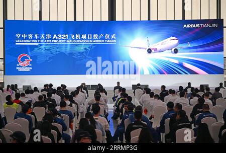 221109 -- TIANJIN, 9. November 2022 -- am 9. November 2022 findet im nordchinesischen Tianjin Eine Zeremonie zur Eröffnung des A321-Projekts im Airbus Tianjin statt. Der europäische Flugzeughersteller Airbus begann am Mittwoch mit der Produktion von A321-Flugzeugen in seinem Werk in FALA in Tianjin – eine Bestätigung, dass China in der Lage ist, alle Modelle der Airbus A320-Familie zu liefern. CHINA-TIANJIN-AIRBUS-A321 FLUGZEUGPRODUKTION CN ZHAOXZISHUO PUBLICATIONXNOTXINXCHN Stockfoto