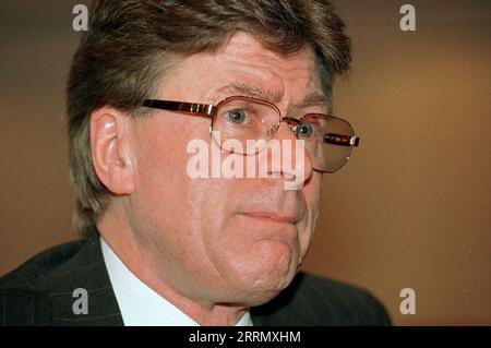 Aktenbild vom 5/1995 des Komikers Mike Yarwood. Der Komiker und Imitator Mike Yarwood ist im Alter von 82 Jahren gestorben, wie die Royal Variety Charity mitteilte. Ausgabedatum: Freitag, 8. September 2023. Stockfoto