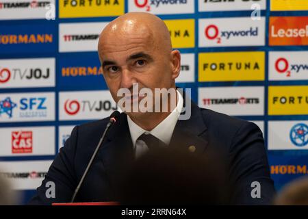 Bratislava, Slowakei. September 2023. Der portugiesische Trainer Roberto Martinez während der Qualifikationsrunde der Gruppe J der UEFA-Europameisterschaft 2024 zwischen der Slowakei und Portugal im Narodny Futbalovy stadion in Bratislava, Slowakei, am 8. September 2023 (Foto: Andrew SURMA/Credit: SIPA USA/Alamy Live News) Stockfoto