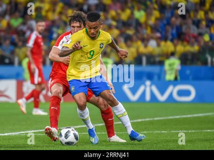 Moskau, Russland - 27. Juni 2018. Brasilianischer Nationalspieler Gabriel Jesus in Aktion beim FIFA Fussball-WM-Spiel 2018 Serbien gegen Brasilien (0-2) Stockfoto