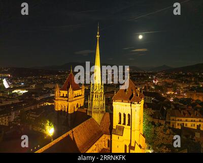 Panoramaaussicht über Genf in der Schweiz. Wunderschöner Panoramablick über Genf Stockfoto