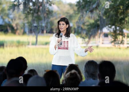 North Charleston, Vereinigte Staaten. September 2023. Nikki Haley, ehemaliger UN-Botschafter und republikanischer Präsidentschaftskandidat, spricht am Freitag, den 8. September 2023 bei Holy City Brewing in North Charleston, South Carolina. Haley, die ehemalige Gouverneurin von South Carolina, versucht, auf ihrer Leistung in der ersten republikanischen Debatte aufzubauen. Foto von Richard Ellis/UPI Credit: UPI/Alamy Live News Stockfoto