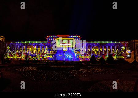 230316 -- ZAGREB, 16. März 2023 -- dieses Foto, das am 15. März 2023 aufgenommen wurde, zeigt eine Szene während des Festivals der Lichter im Mimara Museum in Zagreb, Kroatien. Igor Kralj/PIXSELL Via Xinhua KROATIEN-ZAGREB-FESTIVAL DER LICHTER LixXuejun PUBLICATIONxNOTxINxCHN Stockfoto