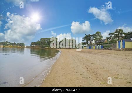 Ile-aux-Moines, im Golf von Morbihan, Badehütten am Strand Stockfoto