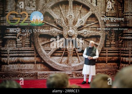 Neu Delhi, Indien. September 2023. Narendra Modi, Premierminister Indiens, erwartet seine Gäste auf dem G20-Gipfel. Die G20-Gruppe umfasst führende Industrieländer und Schwellenländer, die zusammen einen großen Teil der Weltbevölkerung und der globalen Wirtschaftsmacht ausmachen. Quelle: Kay Nietfeld/dpa/Alamy Live News Stockfoto