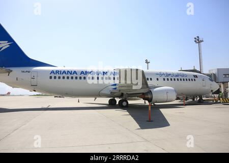 230524 -- KABUL, 24. Mai 2023 -- dieses Foto vom 24. Mai 2023 zeigt den Flug von Kabul nach Ürümqi am Kabul International Airport in Kabul, der Hauptstadt Afghanistans. Die afghanische Fluggesellschaft Ariana Afghan Airlines nahm ihre Passagierflugdienste zwischen der afghanischen Hauptstadt Kabul und der benachbarten chinesischen Stadt Ürümqi am Mittwoch offiziell wieder auf. Foto von /Xinhua AFGHANISTAN-KABUL-ÜRÜMQI-FLÜGE-WIEDERAUFNAHME SaifurahmanxSafi PUBLICATIONxNOTxINxCHN Stockfoto