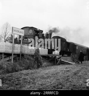 Agatha, laß das Morden sein!, Krimikomödie, Deutschland 1960, Regie: Dietrich Haugk, Filmteam am Güterzug. Stockfoto