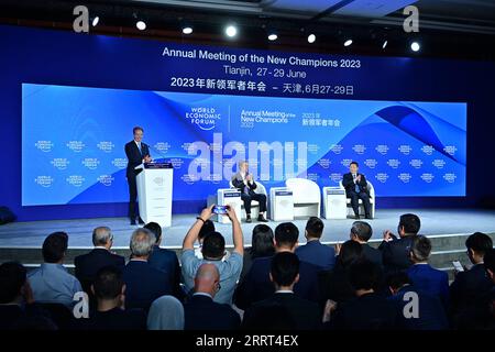 230629 -- TIANJIN, 29. Juni 2023 -- dieses Foto, das am 29. Juni 2023 aufgenommen wurde, zeigt die Abschlusszeremonie der 14. Jahrestagung der Neuen Champions, auch bekannt als Summer Davos, in der nordchinesischen Gemeinde Tianjin. SOMMER DAVOSCHINA-TIANJIN-SOMMER DAVOS-CLOSINGCN LIXXIN PUBLICATIONXNOTXINXCHN Stockfoto