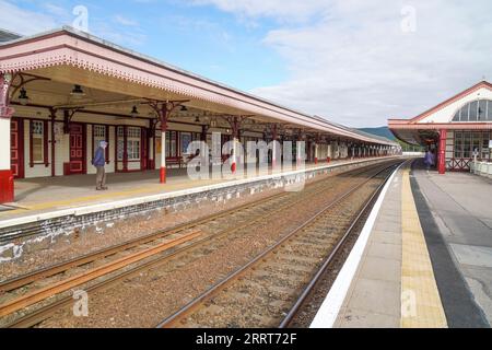 Aviemore Railway Station, Schottland, Vereinigtes Königreich. Der Bahnhof wurde am 3. August 1863 nach einem Entwurf des Architekten William Roberts eröffnet. Stockfoto