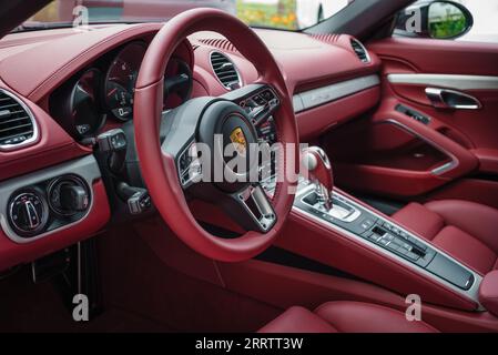 Slowenien, Ljubljana - 31. August 2023: Sportwagen Porsche Boxster 25 Stockfoto