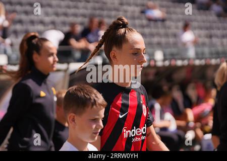 Frankfurt, Deutschland. September 2023. Frankfurt, 9. September 2023: Sophia Kleinherne ( 4 Frankfurt ) während des UEFA-Champions-League-Fußballspiels der Frauen zwischen Eintracht Frankfurt und Juventus Turin im Deutschen Bank Park in Frankfurt. (Julia Kneissl/SPP) Credit: SPP Sport Press Photo. Alamy Live News Stockfoto