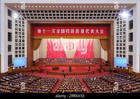 230831 -- PEKING, 31. August 2023 -- der 11. Nationale Kongress der zurückgekehrten Chinesen aus Übersee und ihrer Verwandten wird in der Großen Halle des Volkes in Peking, der Hauptstadt Chinas, am 31. August 2023 eröffnet. CHINA-PEKING-ZURÜCKGEKEHRTE AUSLÄNDISCHE CHINESEN UND IHRE VERWANDTEN-NATIONALER KONGRESS-ERÖFFNUNG CN LIUXBIN PUBLICATIONXNOTXINXCHN Stockfoto