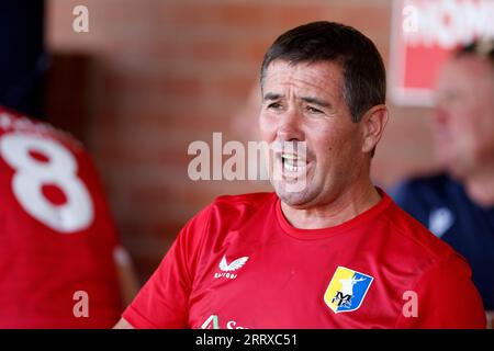 Nigel Clough, Manager von Mansfield Town, spielte vor dem Spiel der Sky Bet League Two im Wham Stadium in Accrington. Bilddatum: Samstag, 9. September 2023. Stockfoto