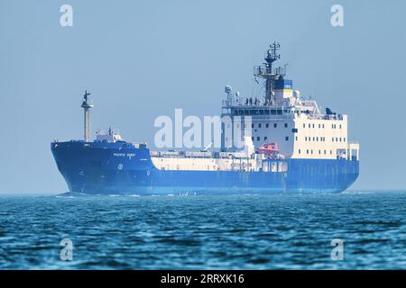 Pacific Egret ist ein spezialisiertes nukleares Transportschiff, das von Pacific Nuclear Transport Limited (PNTL) betrieben wird. Stockfoto