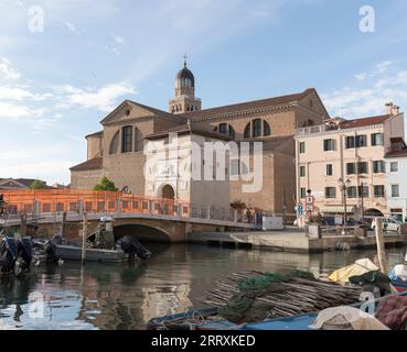 Chioggia, Italien - 26. April 2023: Blick auf die cattedrale di santa maria assunta Stockfoto