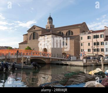 Chioggia, Italien - 26. April 2023: Blick auf die cattedrale di santa maria assunta Stockfoto