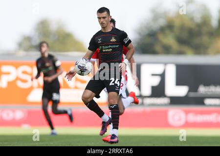 Wrexham, Großbritannien. September 2023. Zain Westbrooke von Doncaster Rovers in Aktion. EFL Skybet Football League Two Match, Wrexham gegen Doncaster Rovers bei STōK CAE Ras in Wrexham, Wales am Samstag, den 9. September 2023. Dieses Bild darf nur zu redaktionellen Zwecken verwendet werden. Nur redaktionelle Verwendung, .PIC von Chris Stading/ Credit: Andrew Orchard Sports Photography/Alamy Live News Stockfoto