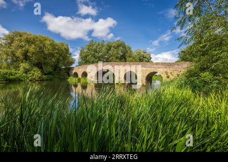 Pershore Old Bridge über den Fluss Avon, Worcestershire, England Stockfoto