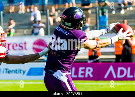Frankfurt, Deutschland. September 2023. ELF/Playoff Game : Berlin Thunder in Frankfurt Galaxy am 09. September 2023, in der PSD Bank Arena, Frankfurt am Main, Frankfurt Galaxy/WR # 82 Hendrik Schwarz Credit: Frank Baumert/Alamy Live News Stockfoto