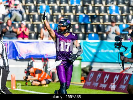 Frankfurt, Deutschland. September 2023. ELF/Playoff Game : Berlin Thunder in Frankfurt Galaxy am 09. September 2023, in der PSD Bank Arena, Frankfurt am Main, Deutschland, WR # 17 Reece Horn/ Frankfurt Galaxy Credit: Frank Baumert/Alamy Live News Stockfoto