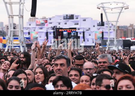 Sao Paulo, Brasilien. September 2023. SP - SAO PAULO - 09/09/2023 - SAO PAULO, THE TOWN 2023, 1ST EDITION - Fans werden während des Musikfestivals The Town 2023 auf der Rennstrecke Interlagos am Donnerstag (07) gesehen. Dies ist die erste Ausgabe der Veranstaltung, die von den gleichen Schöpfern von Rock in Rio veranstaltet wird. Foto: Ettore Chiereguini/AGIF Kredit: AGIF/Alamy Live News Stockfoto