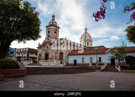 San Miguel Arcangel Kirche im Jaime Rook Park in der Stadt Paipa Stockfoto