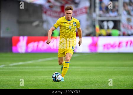 Breslau, Polen. September 2023. WROCLAW, POLEN - 9. SEPTEMBER 2023 - Mittelfeldspieler Viktor Tsygankov aus der Ukraine kontrolliert den Ball während der Qualifikationsrunde zur UEFA EURO 2024 am 5. Spieltag der Gruppe C gegen England in der Tarczynski Arena in Wroclaw, Polen. Quelle: Ukrinform/Alamy Live News Stockfoto